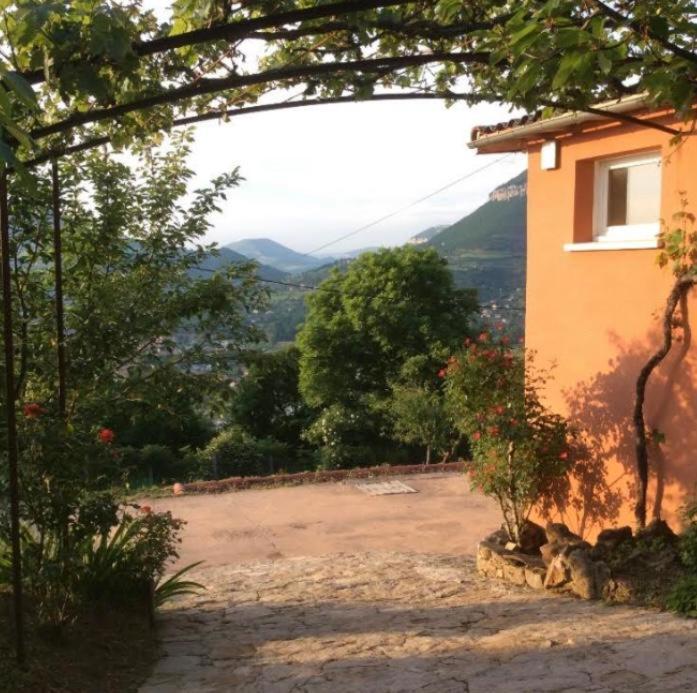 Villa Maison avec vue imprenable à Millau Extérieur photo